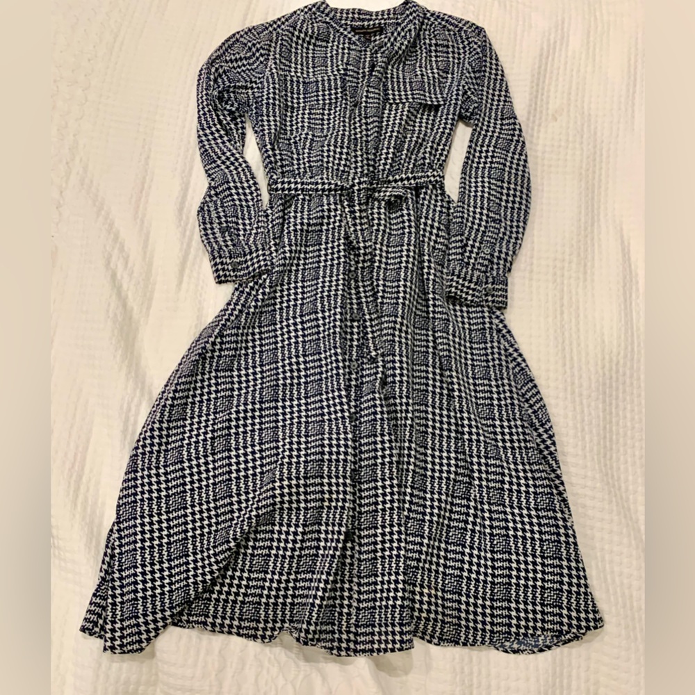 Banana Republic Black and White Midi Dress